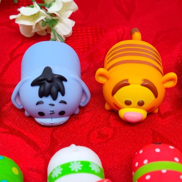 HUGE Lot Of 40+ Vinyl Tsum Tsum Figures 3 Sizes Figures, Stands & Accessories - Picture 7 of 14